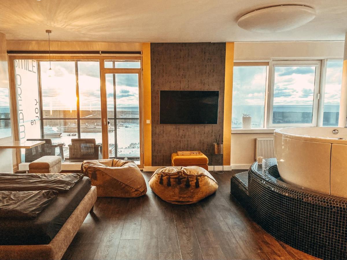 Sky Flat Jacuzzi 27 Floor Apartment Klaipeda Luaran gambar