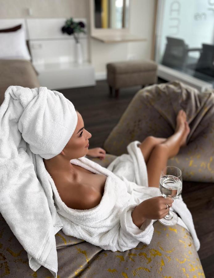 Sky Flat Jacuzzi 27 Floor Apartment Klaipeda Luaran gambar